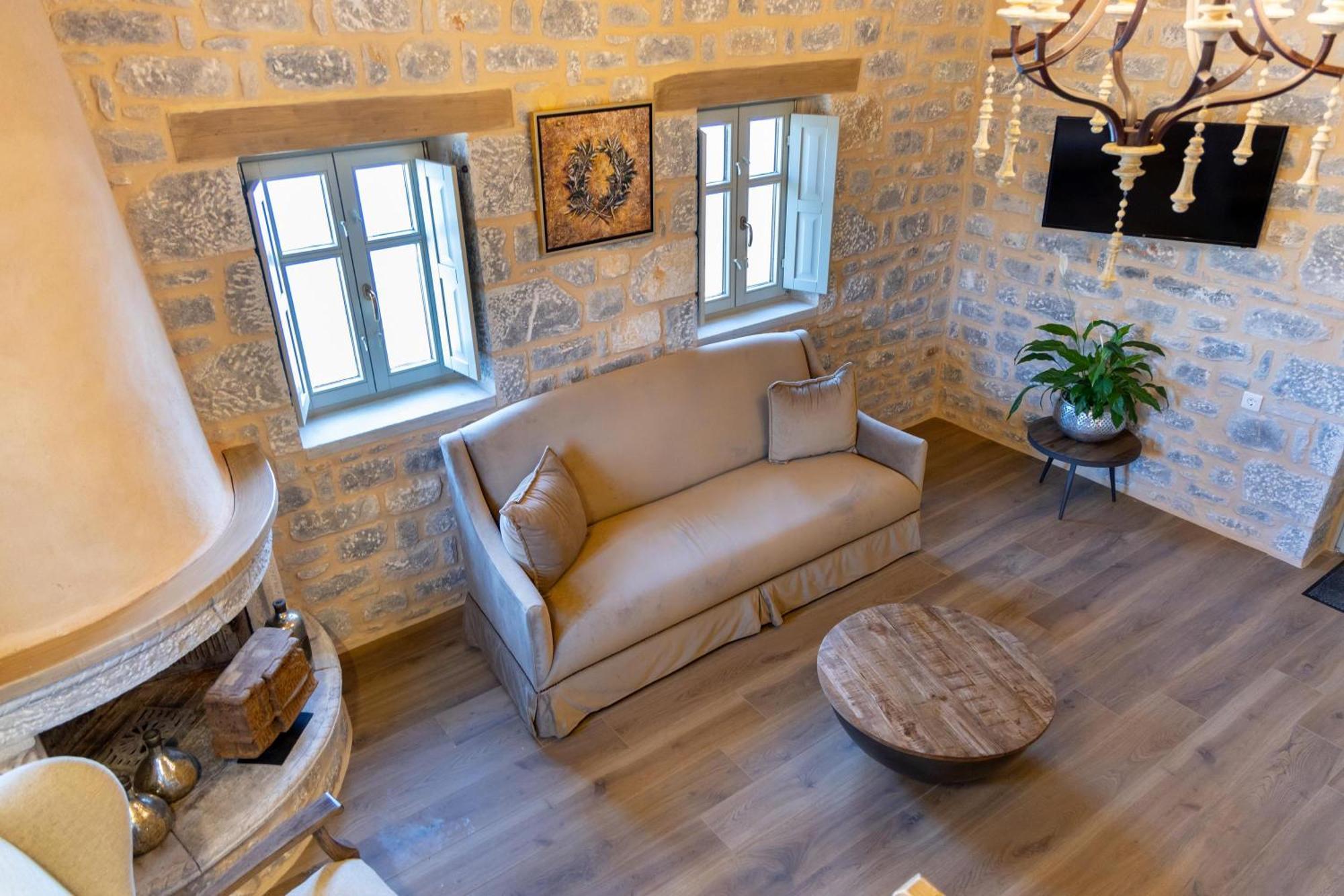 Akrolithi Guesthouse Karavostásion Exteriér fotografie